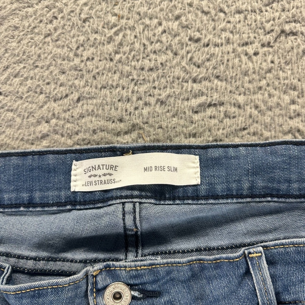 Signature by Levi Strauss Jeans Womens 20 Blue Denim Straight Slim Fit Mid-Rise - Picture 3 of 12